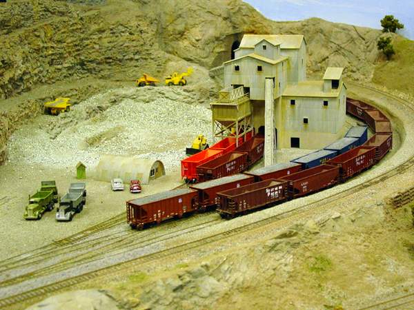 ModelRails.net Model Railroad and Toy Train Photos