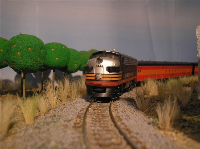 Sp Train Model SP train in Patagonia & Black Rock: The ModelRails Model Railroad and ...