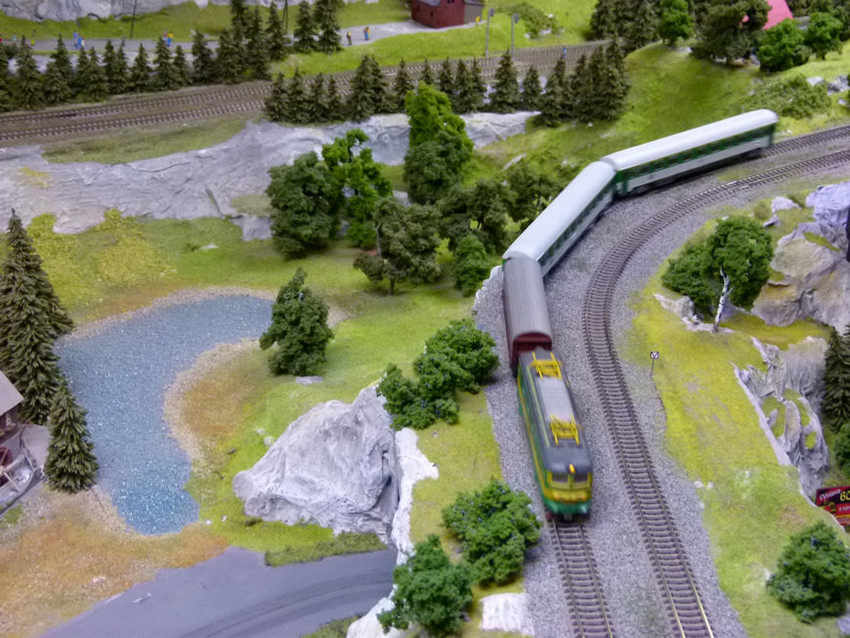 ModelRails.net Model Railroad and Toy Train Photos