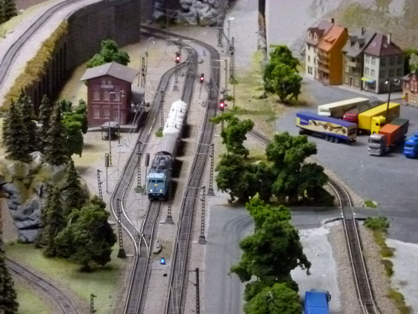 ModelRails.net Model Railroad and Toy Train Photos